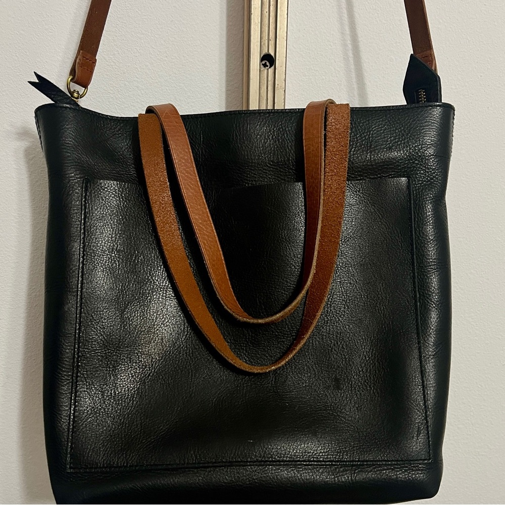 MADEWELL The Zip-Top Transport Crossbody in True Black Brown-Excellent condition